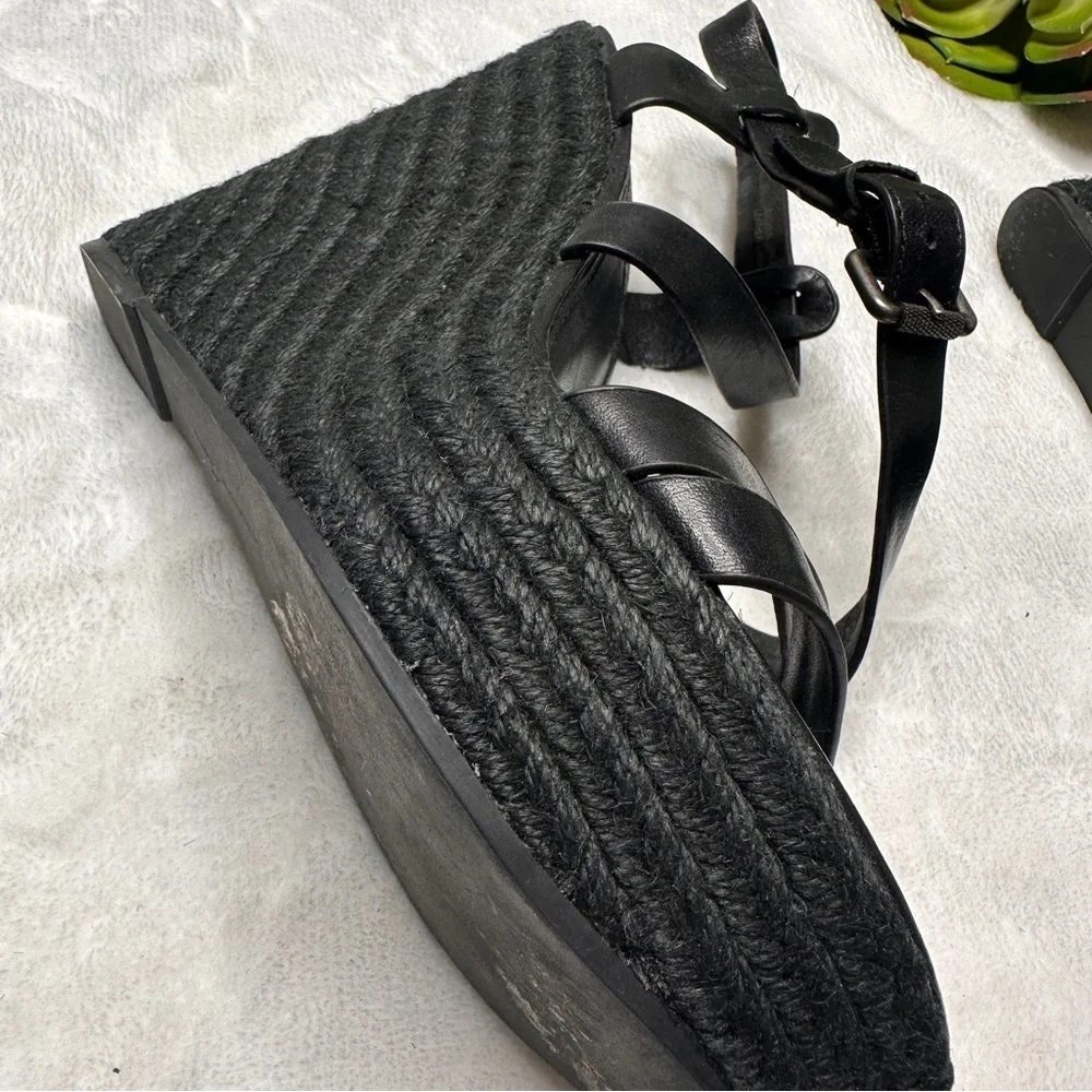 Vera Wang Lavender Leather Jute Criss Cross Espadrille Style Wedges in Black 8.5